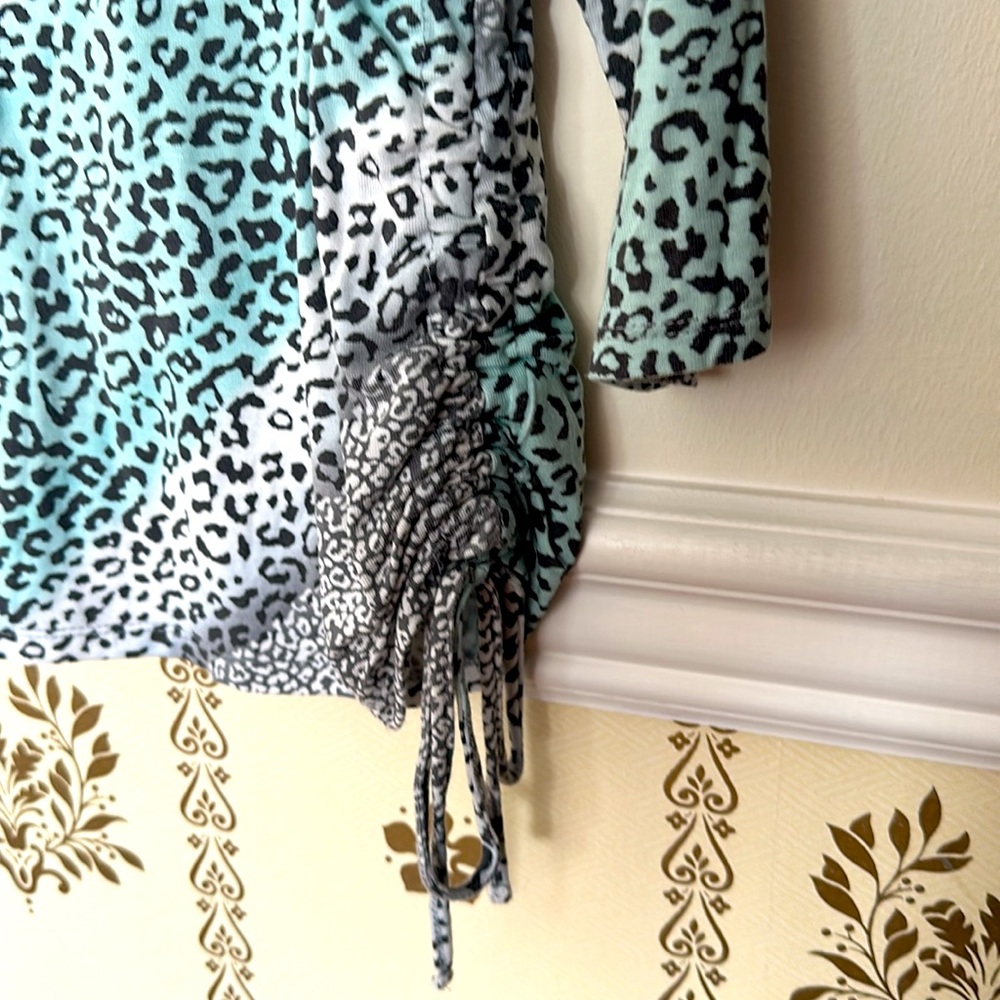 Ruby Rd Leopard Print Top PL Rhinestone Embellished Neckline Ruched Side Stretch - Picture 6 of 8